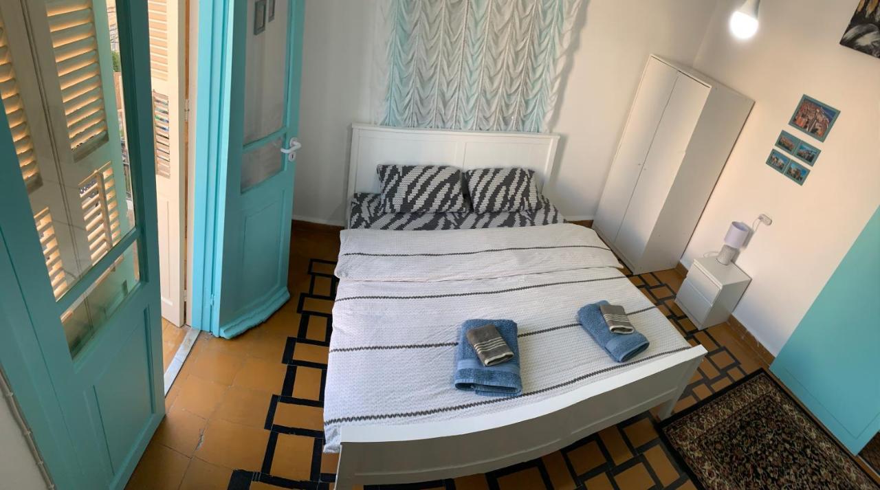 Guesthouse Comfy - Separate Rooms In The Apartment For A Relaxing Holiday Haifa Esterno foto