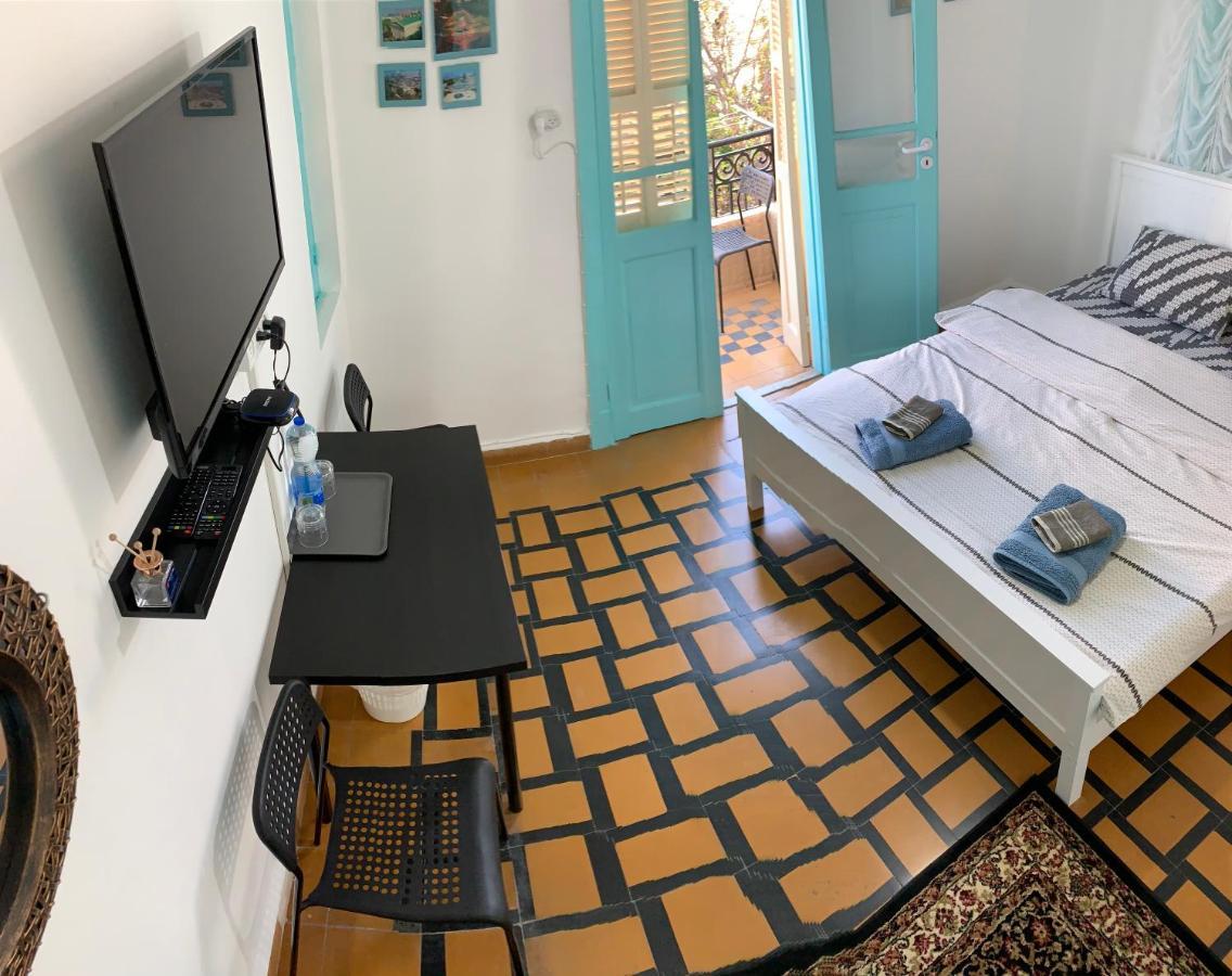 Guesthouse Comfy - Separate Rooms In The Apartment For A Relaxing Holiday Haifa Esterno foto