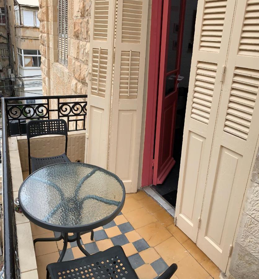 Guesthouse Comfy - Separate Rooms In The Apartment For A Relaxing Holiday Haifa Esterno foto