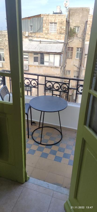 Guesthouse Comfy - Separate Rooms In The Apartment For A Relaxing Holiday Haifa Esterno foto