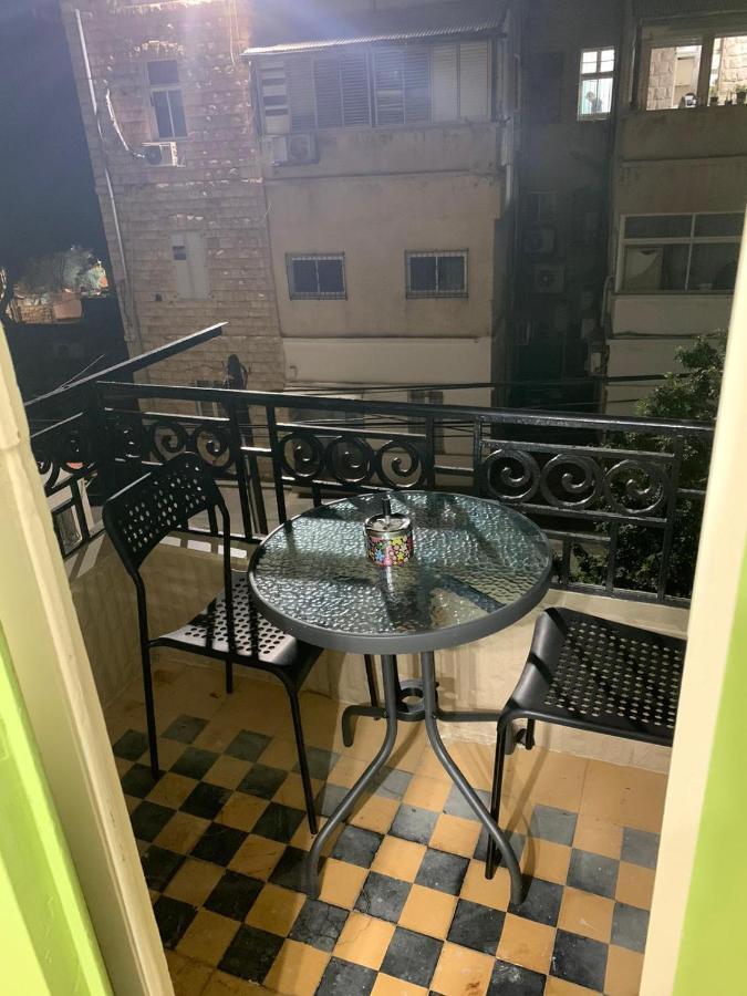 Guesthouse Comfy - Separate Rooms In The Apartment For A Relaxing Holiday Haifa Esterno foto